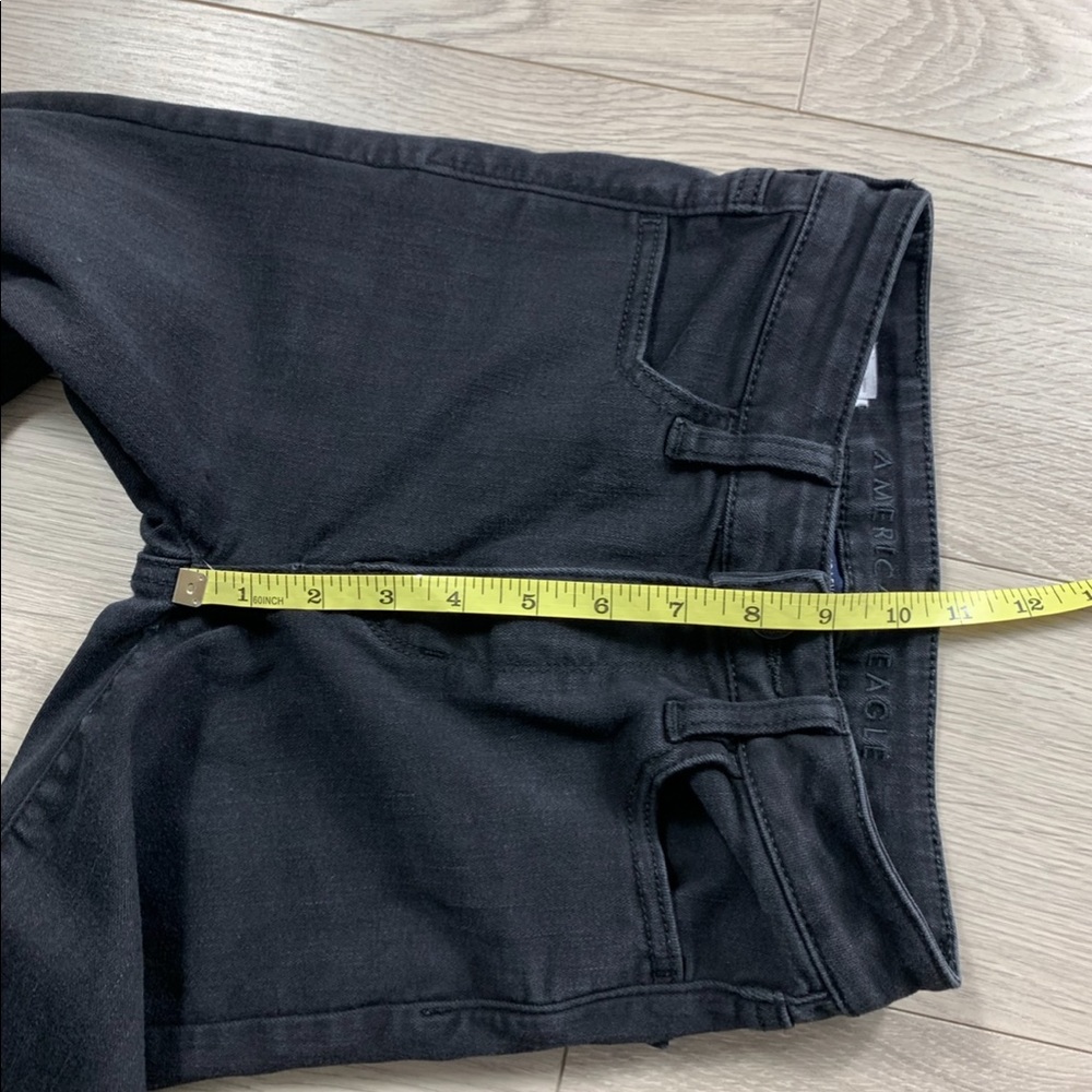 AEO Black Distressed Super Hi-Rise Jegging - Picture 13 of 15